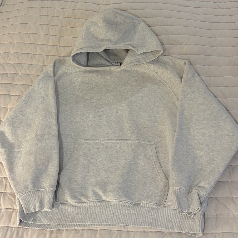 Aritzia Mega Fit Cozy Fleece in Cream